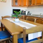 Vela - 200 Mt Porto Apartment